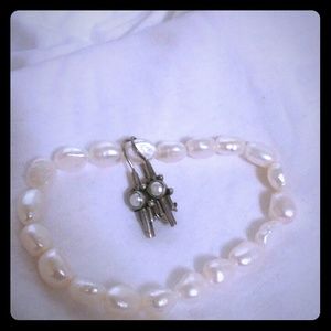 Pearl bracelet and earrings